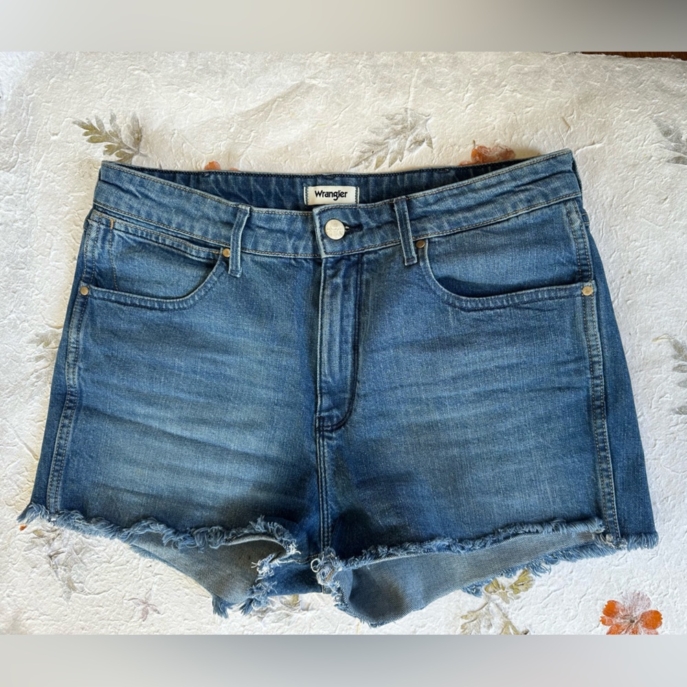 WRANGLER Blue Jean RETRO western Boyfriend cut off Shorts for Women